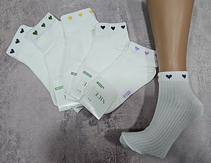 Шкарпетки "NiceSocks" К-408 стрейч /бавовна жіночі, р. 36-40 -(Короткі /молочніі в рубчик +на резинці по колу маленькі кольорові серця -стрейч) -уп. 10 шт