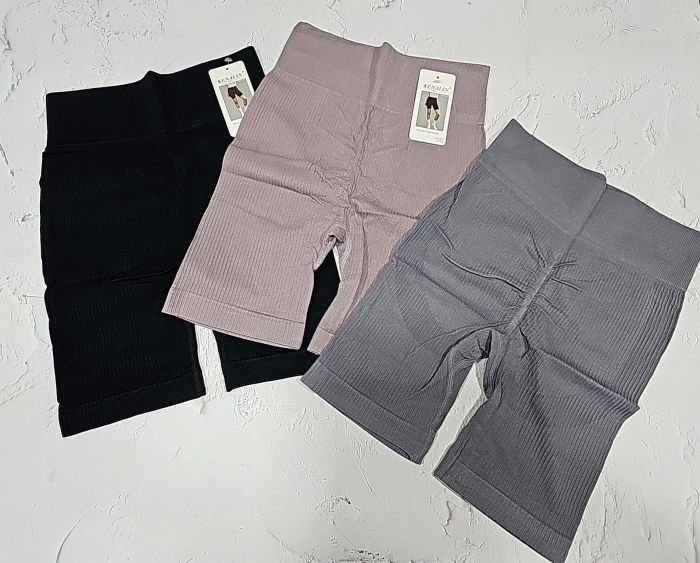 Треки /велосипедки "Kenalin" 0412 укорочені безшовні в рубчик з ефектом пуш-ап (Push-up), р. L/4XL-(44-50)