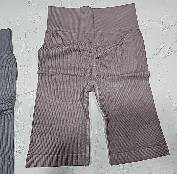 Треки /велосипедки "Kenalin" 0512 подовжені безшовні в рубчик з ефектом пуш-ап (Push-up), р. L/4XL-(44-50)