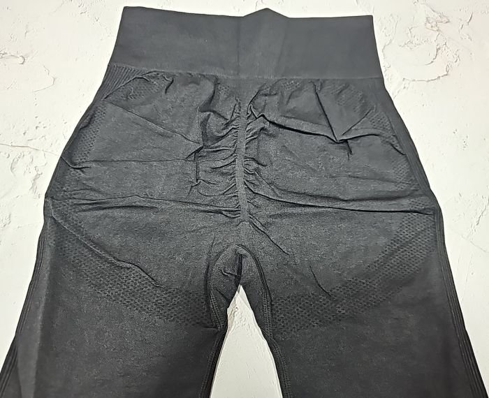 Треки /велосипедки "Kenalin" 0411 укорочені безшовні з ефектом пуш-ап (Push-up) +з боків лампаси в рубчик, р. L/4XL-(42-48) -(чорні /гладкі)