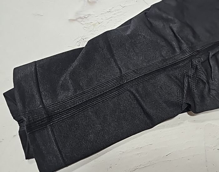 Треки /велосипедки "Kenalin" 0511 подовжені безшовні з ефектом пуш-ап (Push-up) +з боків лампаси в рубчик, р. L/4XL-(42-48) -(чорні /гладкі)