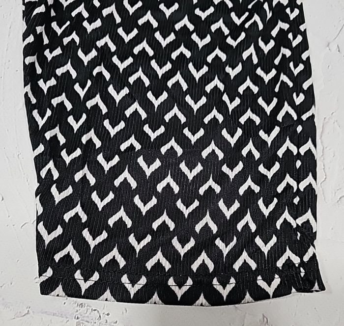 Бриджі-султанки "ЗОЛОТО" 769 у рубчик з легкої шовковистої тканини +з боків кишені, р. 3XL/6XL-(46-50) -(Чорно-білий мікс -без вибору забарвлення!!!)