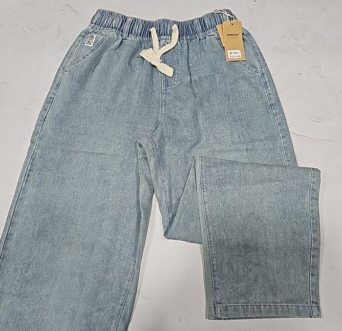 Джинси "Kenalin" 9545-1 із щільного джинс-котону, спереду та ззаду кишені, пояс на гумці, р. XL/2XL-(44-46), 2XL/3XL-(46-48), 3XL/4XL-(48-50), 4XL/5XL-(50-52) -(уп. 1 шт)