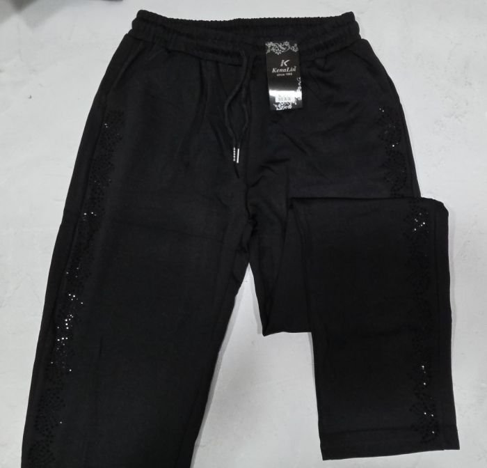 Лосини брючні "KENALIN" 9670-5 з прямим низом, верх на резинці +з боків у довжину візерунок з чорних камінчиків +спереду з боків кишені, р. 2XL/3XL-(46-50), 3XL/4XL-(48-52), 4XL/5XL-(50-54), 5XL/6XL-(52-56) -(чорні) -уп. 1 шт