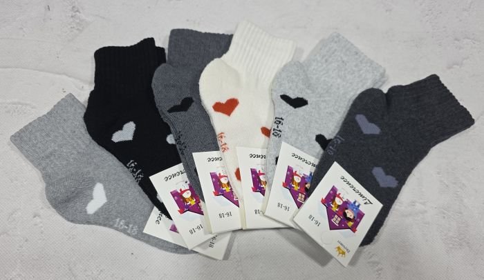 Шкарпетки Житомир "LIMERENCE" 1500-15 махрові дитячі, розмір за довжиною стопи: 20-22, 22-24 -(Махра -дівчинка -однотонні у великі серця +середня гумка в рубчик) -уп. 12 шт