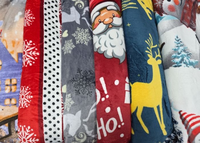 Плед /покривало "Новорічний мікс +сумка" 1882-60 -1.8 мікрофібра велюр, р. 180*200 -(Мікс кольорів та візерунків БЕЗ ВИБОРУ!!!)