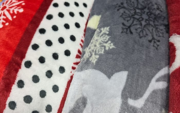 Плед /покривало "Новорічний мікс +сумка" 1882-60 -1.8 мікрофібра велюр, р. 180*200 -(Мікс кольорів та візерунків БЕЗ ВИБОРУ!!!)