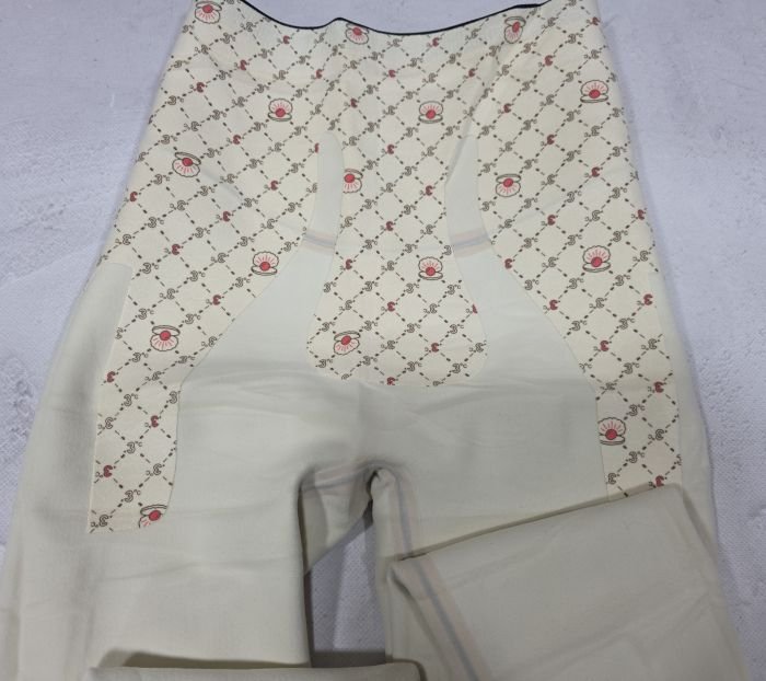 Лосини "Золото" А-9025-1-Р у рельєфний рубчик на збитому плюшевому флісі з коригуючою мембраною та тейпами +з широким поясом утяжкою +з підтяжкою живота та сідниць, р. 2XL/3XL-(48-52) -(чорні)