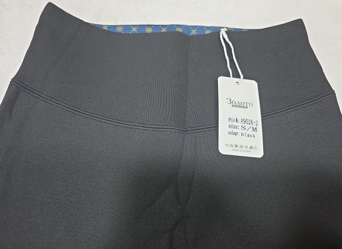 Лосини "Золото" А-9026-2-Г гладкі на збитому плюшевому флісі з коригуючою мембраною та тейпами +з широким поясом утяжкою +з підтяжкою живота та сідниць, р. XXS/XS-(42-46), S/M-(44-48), L/XL-(46-50), 2XL3XL-(48-52) -(чорні)