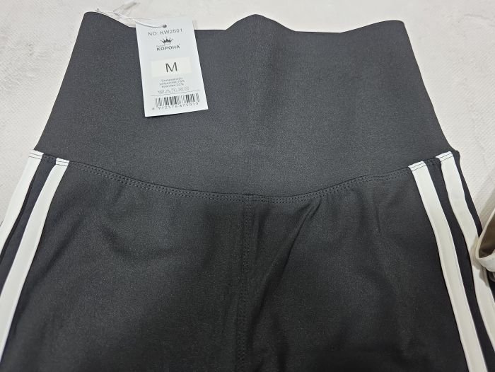 Лосини "Корона" KW-2501 кльош з еластичної гладкої тканини дайвінг +з лампасами з боків +з широким поясом +позаду з тейпами, р. М-(42-46), L-(44-48), XL-(46-50), 2XL-(48-52) -уп. 1 шт