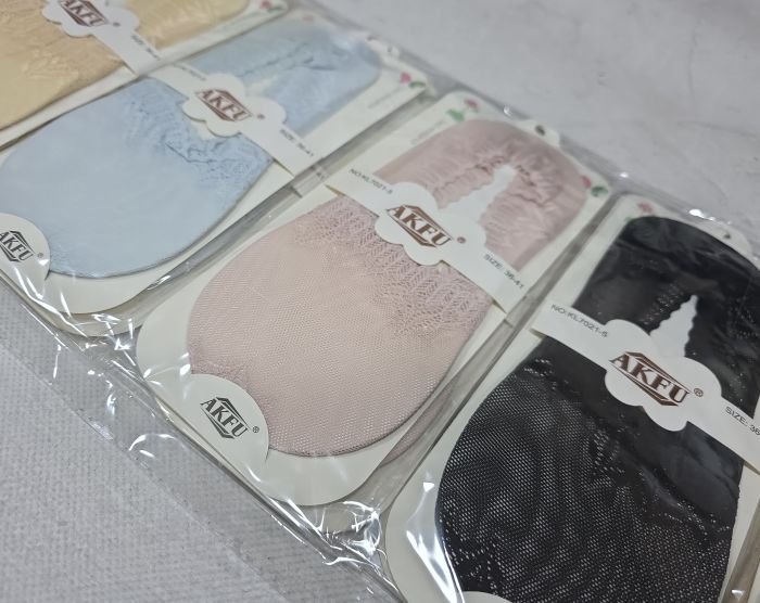 Шкарпетки-сліди "Akfu" KL-7021-5 жіночі нейлонові з бавовняною підошвою та тормозами +всередині з силіконовою смужкою, р. 36-41 -асорті -(Однотонні +з орнаментом на сіточці) -уп. 10 шт