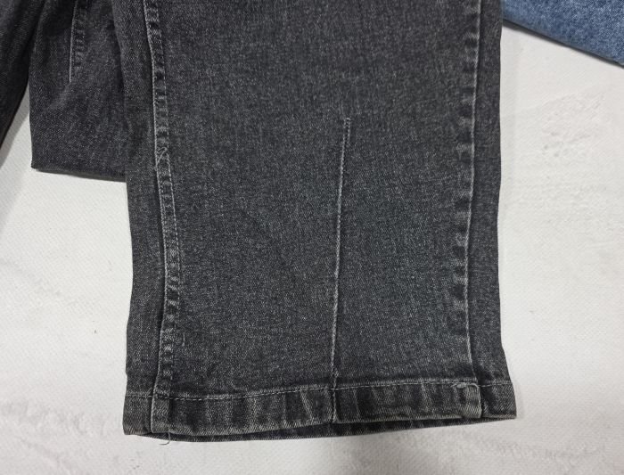 Джинси "ALIA" GN-9165 напівбатальні із щільного стрейч-котону, вільного крою зі звуженням донизу, спереду та ззаду кишені, пояс на гумці, р. M-26, L-27, XL-28, 2XL-29, 3XL-30, 4XL-31 -(уп. 1 шт)