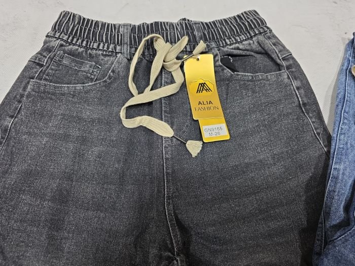 Джинси "ALIA" GN-9165 напівбатальні із щільного стрейч-котону, вільного крою зі звуженням донизу, спереду та ззаду кишені, пояс на гумці, р. M-26, L-27, XL-28, 2XL-29, 3XL-30, 4XL-31 -(уп. 1 шт)