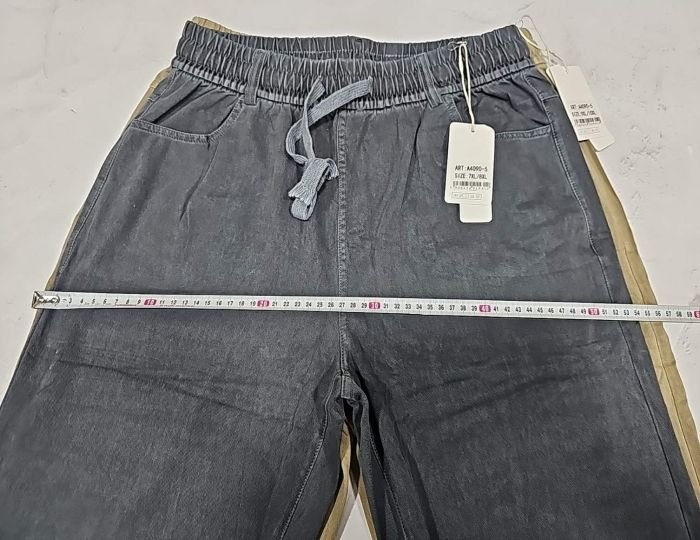 Джинси "Ласточка" 4090-5 стрейч-котон, пояс на резинці +спереду та ззаду кишені, р. 7XL/8XL-(52-54), 9XL/10XL-(54-56) -уп. 1 шт