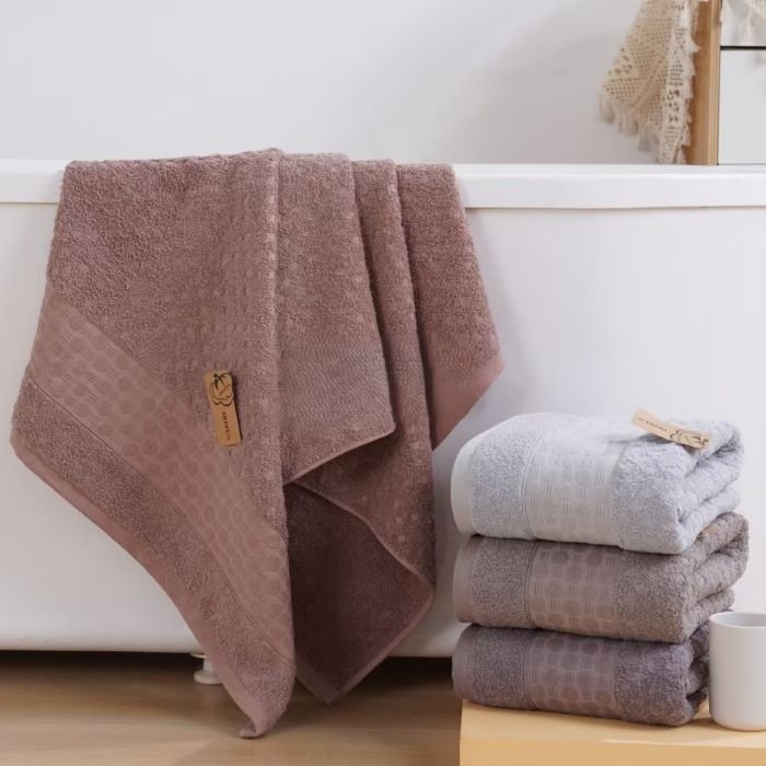 Рушник 70035-144 лицьовий cotton -махра, р. 100*50 -(Однотонний +вставка з дрібних кружечків та рисочок -обличчя) -в уп. 4 шт