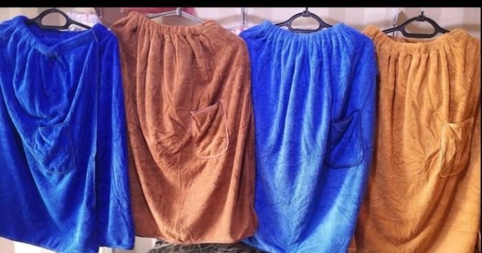 Набір рушників Y-3-А-48 із щільною мікрофібри +зверху на гумці +збоку кишеня р. 160*80 +рушник р. 70*35 -(Однотонні -без вибору кольору!)