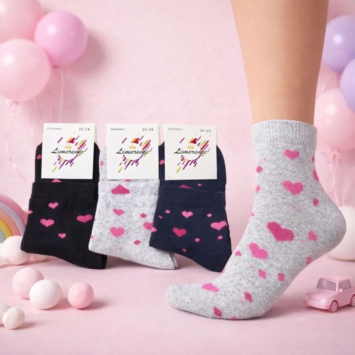 Шкарпетки Житомир "Limerence" 379-09 стрейч дитячі на розмір за довжиною стопи: 20-22, 22-24 -асорті -(дівчинка -рожеві серця по всій шкарпетці -стрейч)